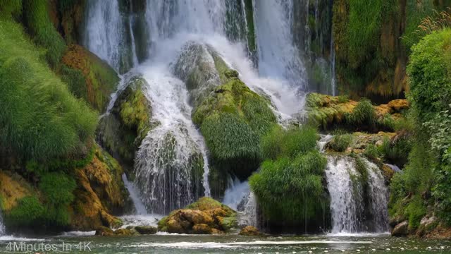 Falling Waters in 4K HDR (ULTRA HD)