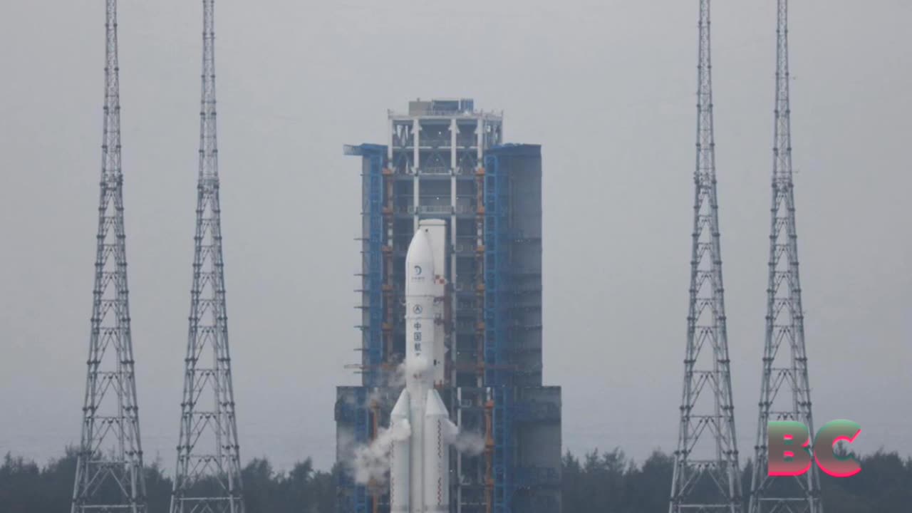 China spacecraft to try to land on Moon’s far side