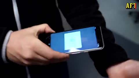 ▶ EXTRAIT-RQ + LIENS parus (5 déc 2021) : Sweden Get your vaccine passports in a chip in your hand