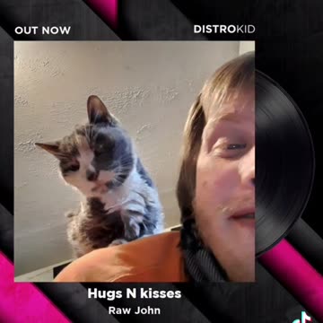 Hugs N kisses promotion short