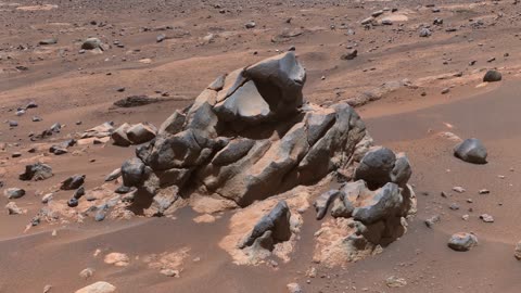 Perseverance Rover Zooms in on Ancient Mars River