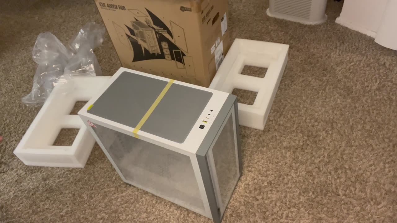 Corsair iCUE 4000X PC Case Unboxing