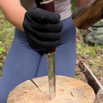 Pretty WOMAN knows how to handle a knife🔪 #camping