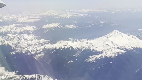 Flying over the Rockies 🇨🇦