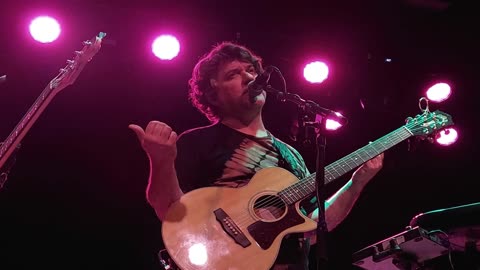 Keller Williams - LIVE @ Iron City (Doobie In My Pocket)