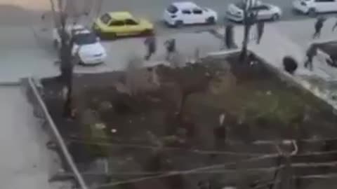 🇸🇾 Right now, Syrian rebels are taking over the center of Aleppo. Assad's forces