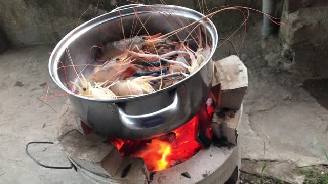 Boiled shrimp