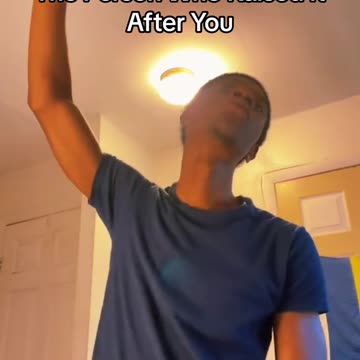 When Teachers See You Raising Your Hand And Say “Umm” Then Choose The Person Who Raised It After You