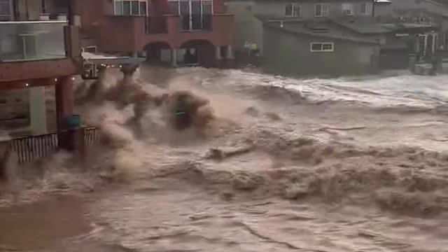 Large waves are wreaking havoc in Santa Cruz, CA