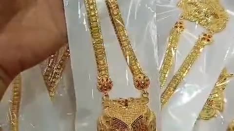 queen necklace