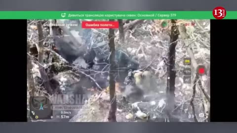 Kamikaze drone sets fire to a Russian trench - Russians trying to extinguish it