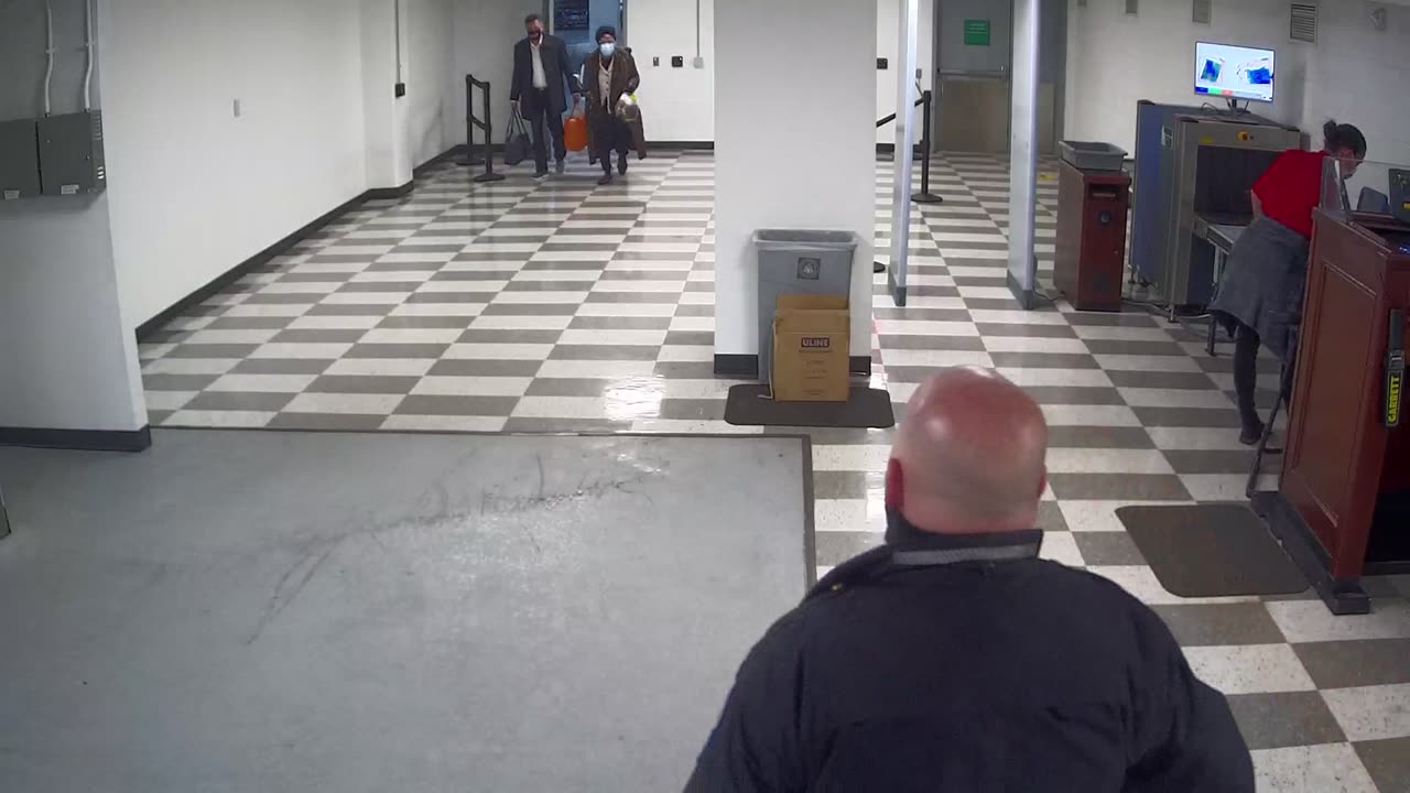 6127RHOBG3G3L4Lobby8Exterior_2021-01-06_09h00min00s730ms.mp4