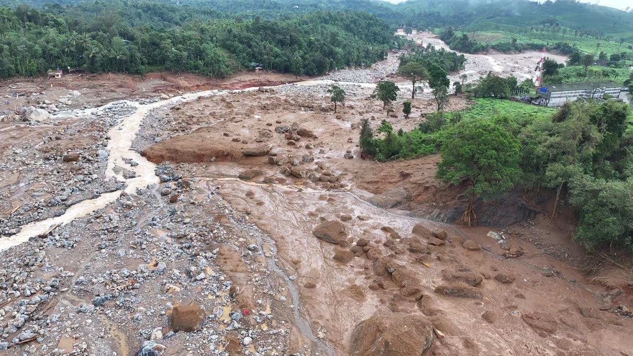 Massive destruction in India's Kerala after fatal landslide