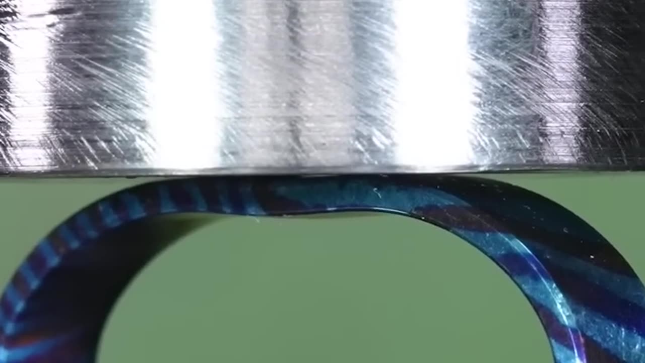 Which is the strongest ring material? Hydraulic press test! #tungsten #hydraulicpress #crushing