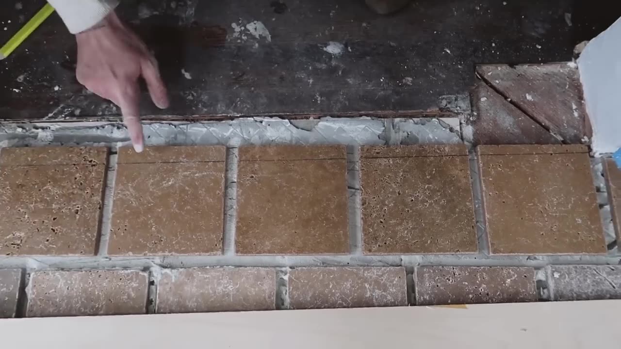 HOME IMPROVEMENT - DIY Tiling