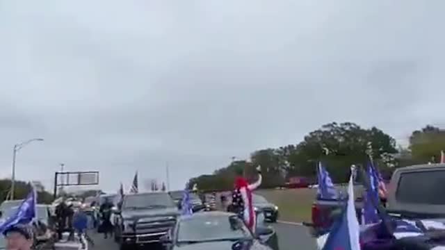 Police blocked the traffic not the Trump supporters