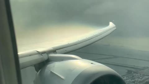 the state of the aircraft when a storm occurs in the air