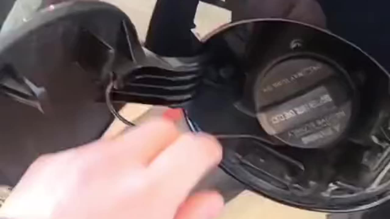 Gas Lid Hack ⛽️
