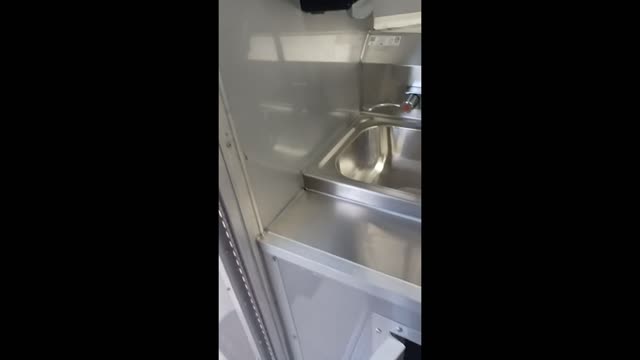 Like-New 2018 - 8.5' x 20' Freedom Kitchen Food Concession Trailer for Sale in Texas