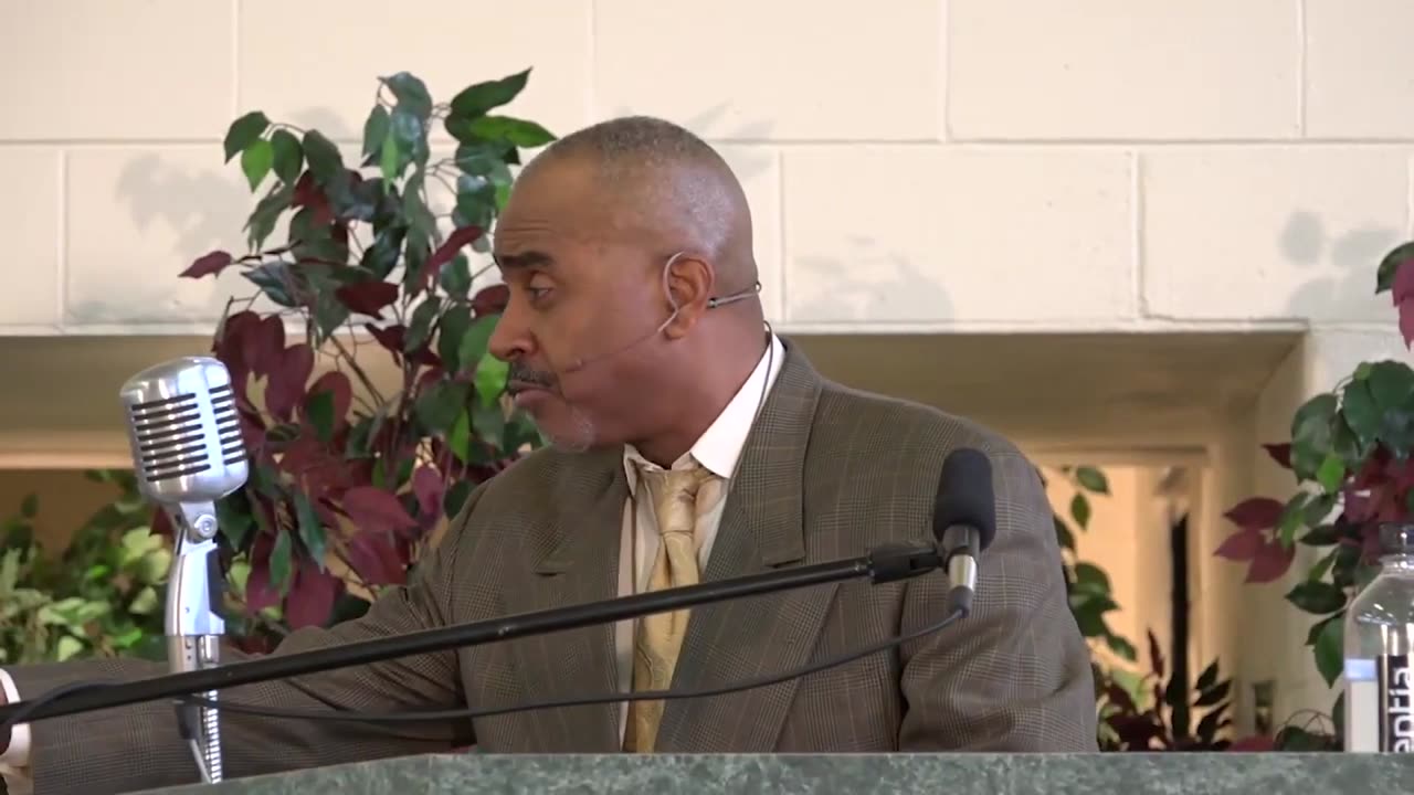 Pastor Gino Jennings: "God Never Sent Out Women Preachers!"