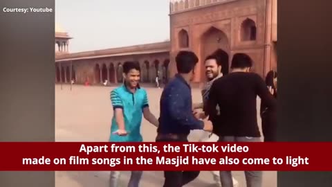 Girls Dancing Video Inside Jama Masjid , tourist Entry Ban