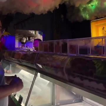 Hidden ice cream shop in Chicago.