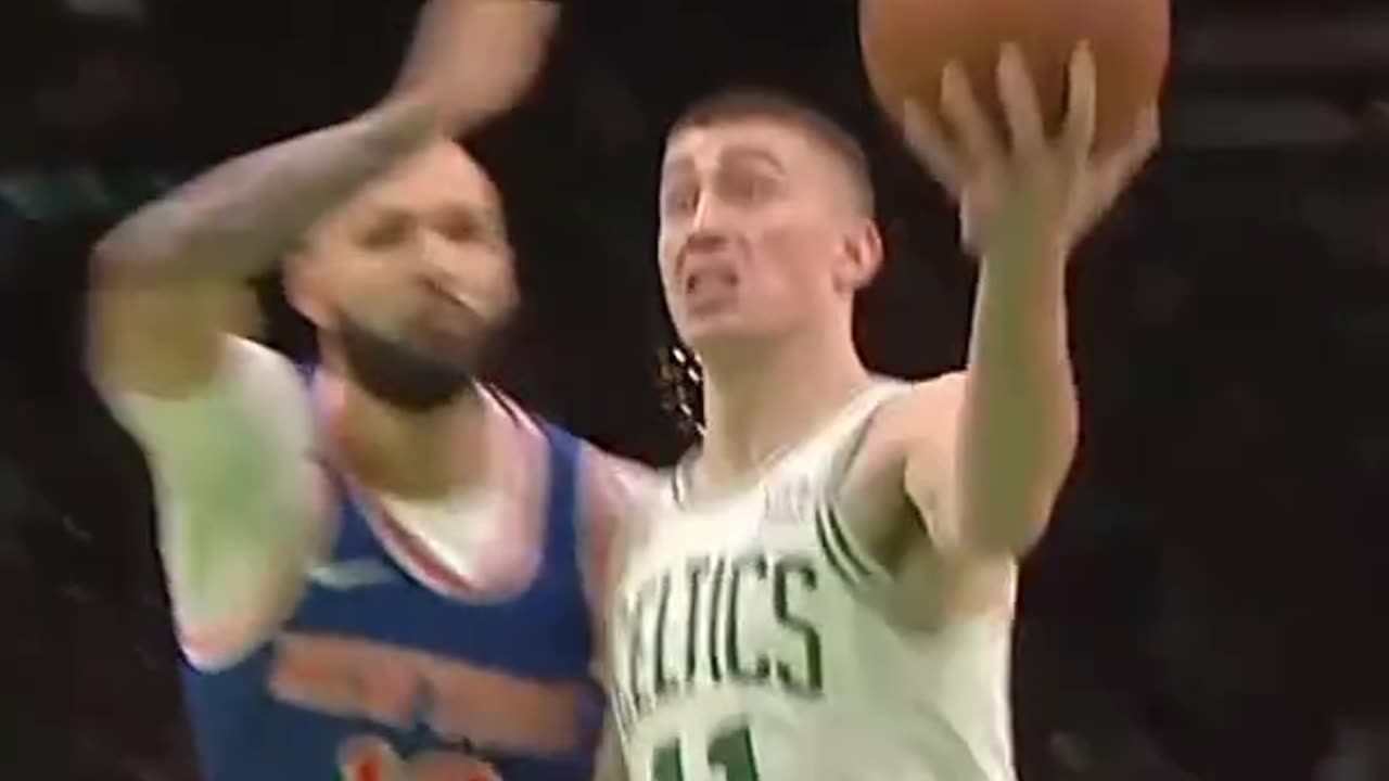 The lob off the jump ball!