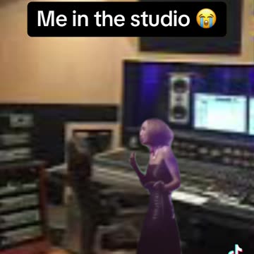Me in the studio 😭