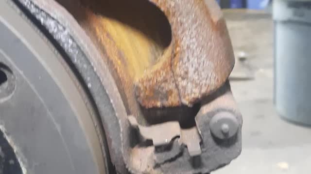 Does this truck need brakes? I don't know... it looks great from here.