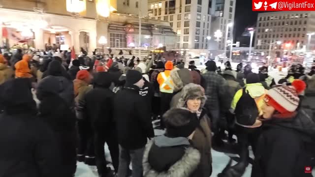 Protesters for Freedom Refuse to Bow Down to Justin Trudeau