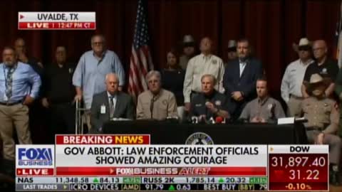Crazed Beto FREAKS OUT During Press Conference With Gov Abbott
