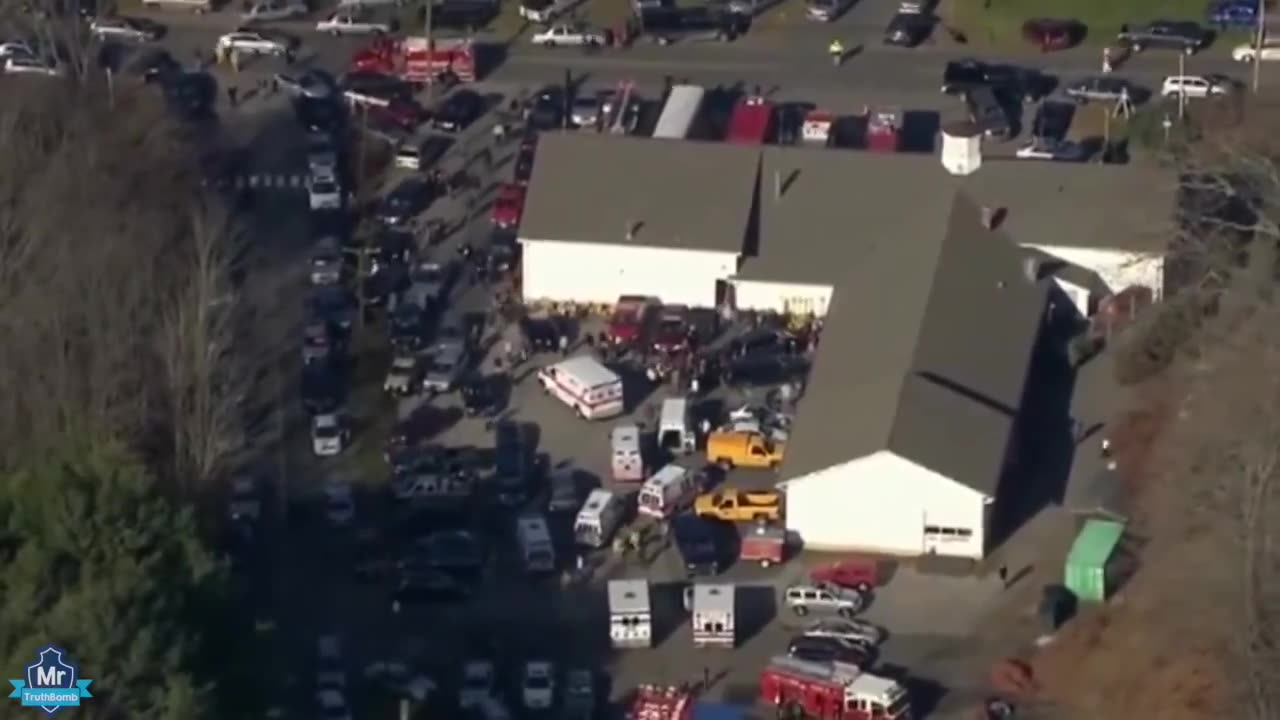 👀 SANDY HOOK HOAX WALKING IN CIRCLES