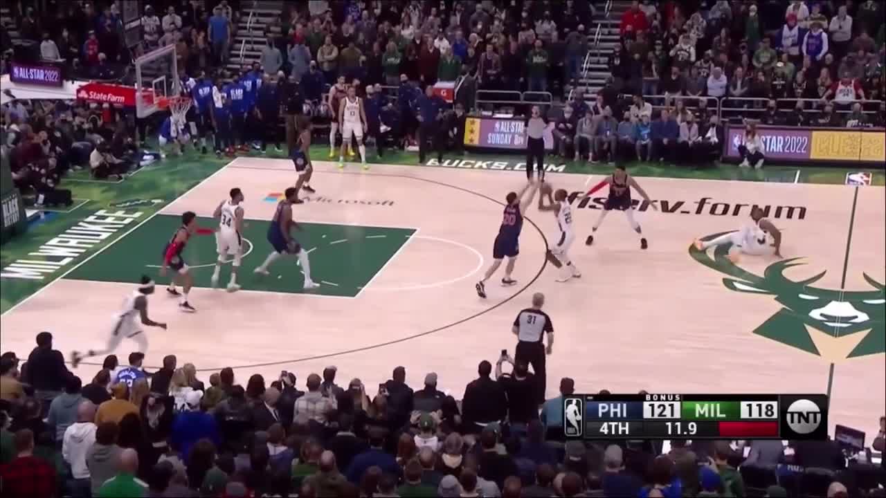 Giannis Antetokounmpo Exchanges Words With Embiid After His Worst Choke&Wants To Trade Middleton !