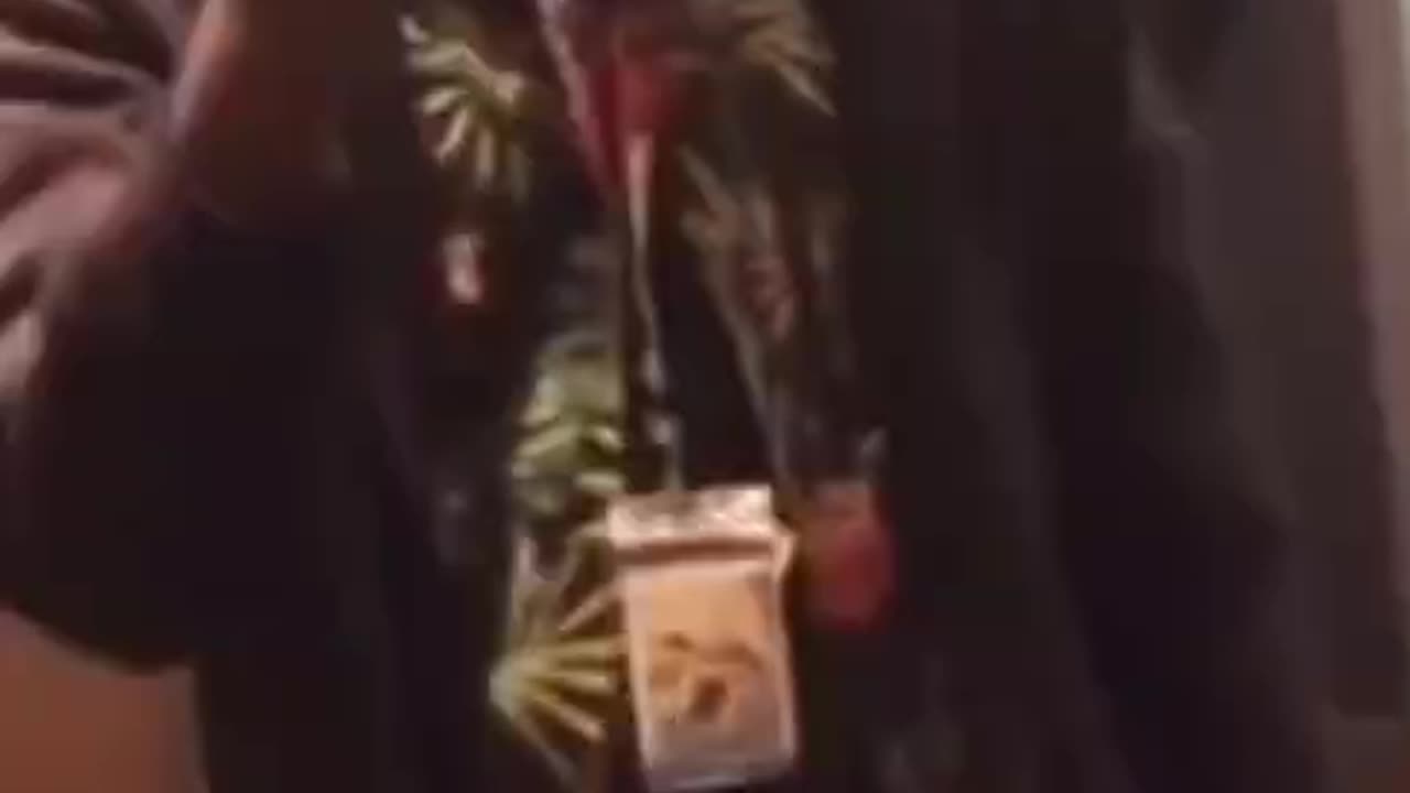 Nigger freaks out in Starbucks Japan