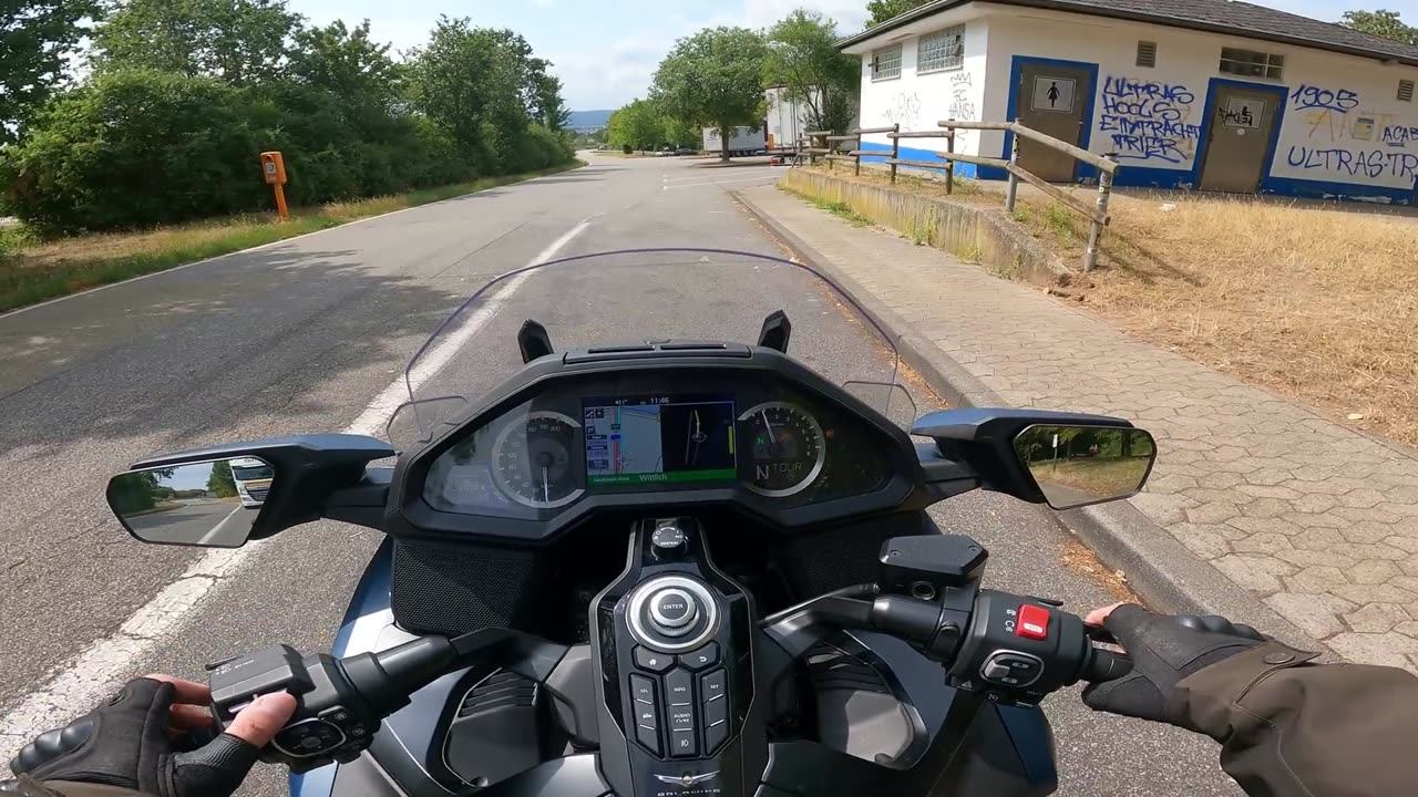 Honda Goldwing on the Autobahn - Test Speed ​​