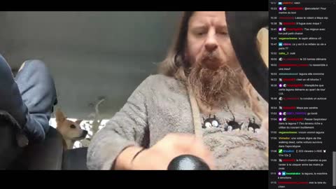 2022-12-12 (1bis.1) - et yyuvc kjub - Twitch Decheterie (version avec chat)