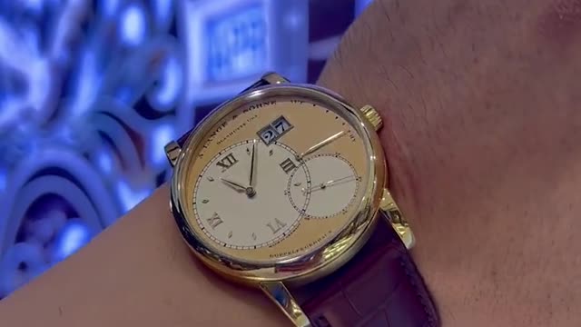Watch Series--Lange One