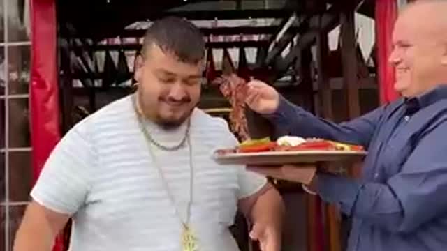 😃Yasin Cengiz Kaç Porsiyon İskender Yemiştir _