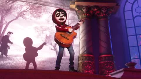 Coco The World Es Mi Familia (Eu Portuguese)