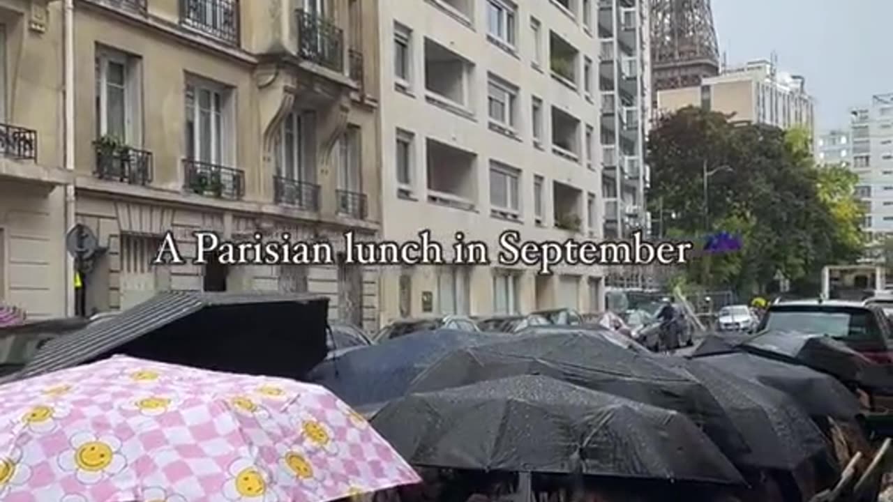 A Parisian Lunch In September