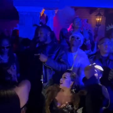 Megan Thee Stallion and Latto Rapping Along to Cardi B’s “TOMORROW 2” Verse💃