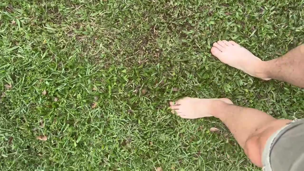 Barefoot And Short