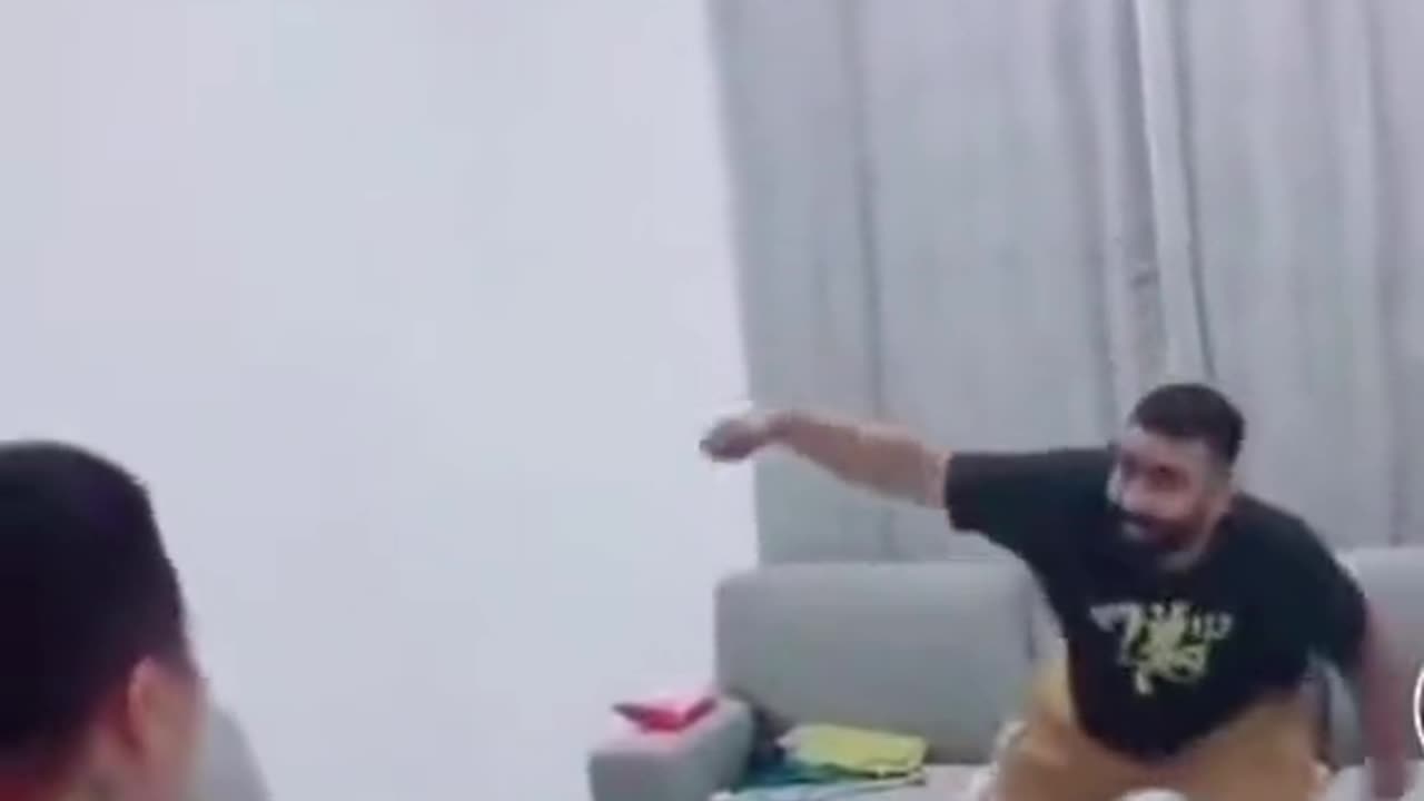 Funny video 🤣🤣