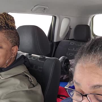 Man ignores chores around the house. #jokeoftheday