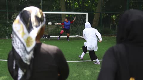 Muslim female soccer team unite sports and faith