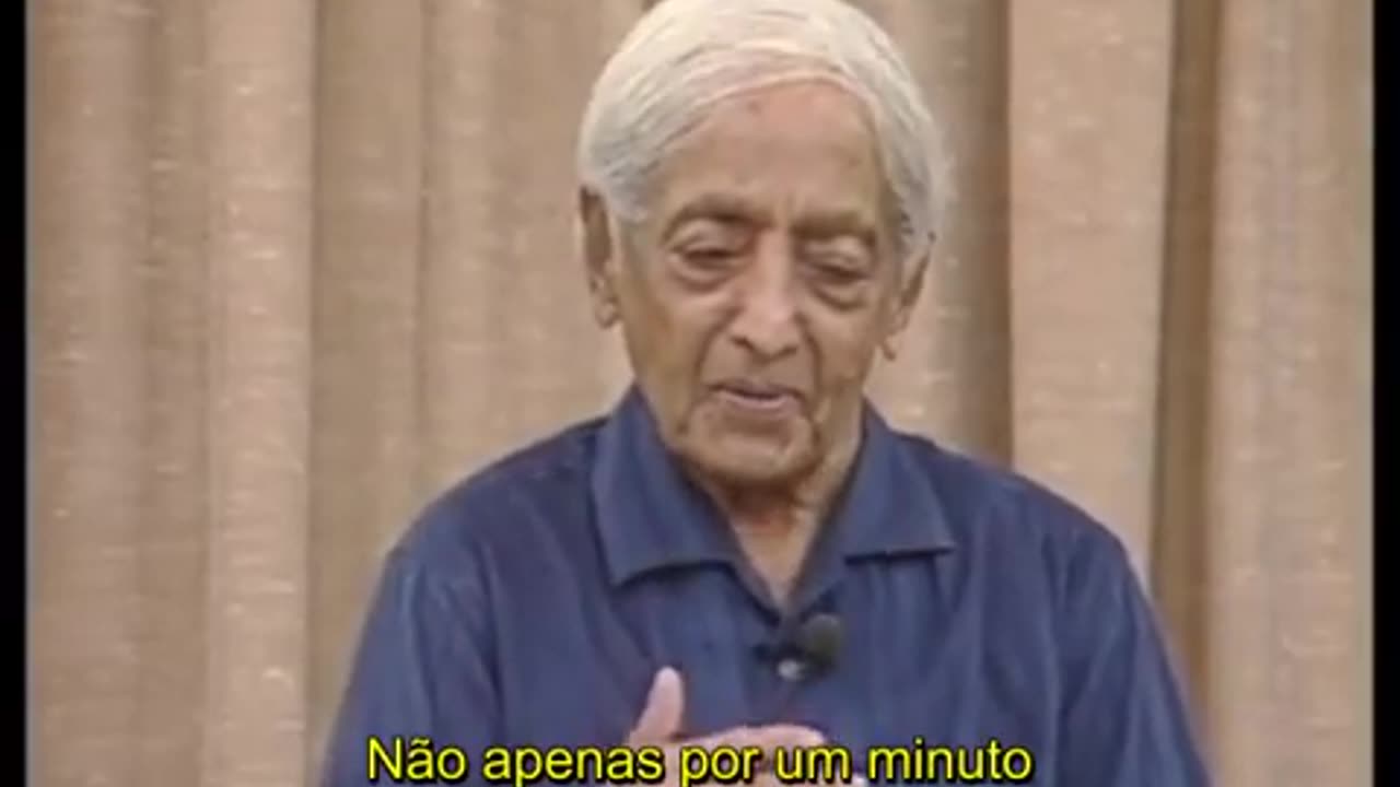 Qual a diferença entre observar e pensar sobre si mesmo?