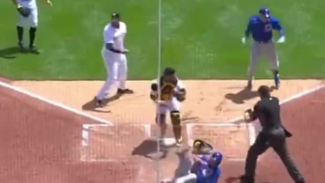 You don’t see this many errors on one play that often 😬 #mlb #baseball #fielding