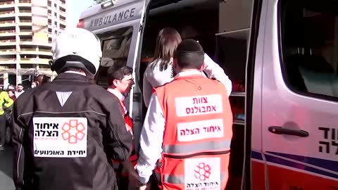 Palestinian stabs two in Jerusalem