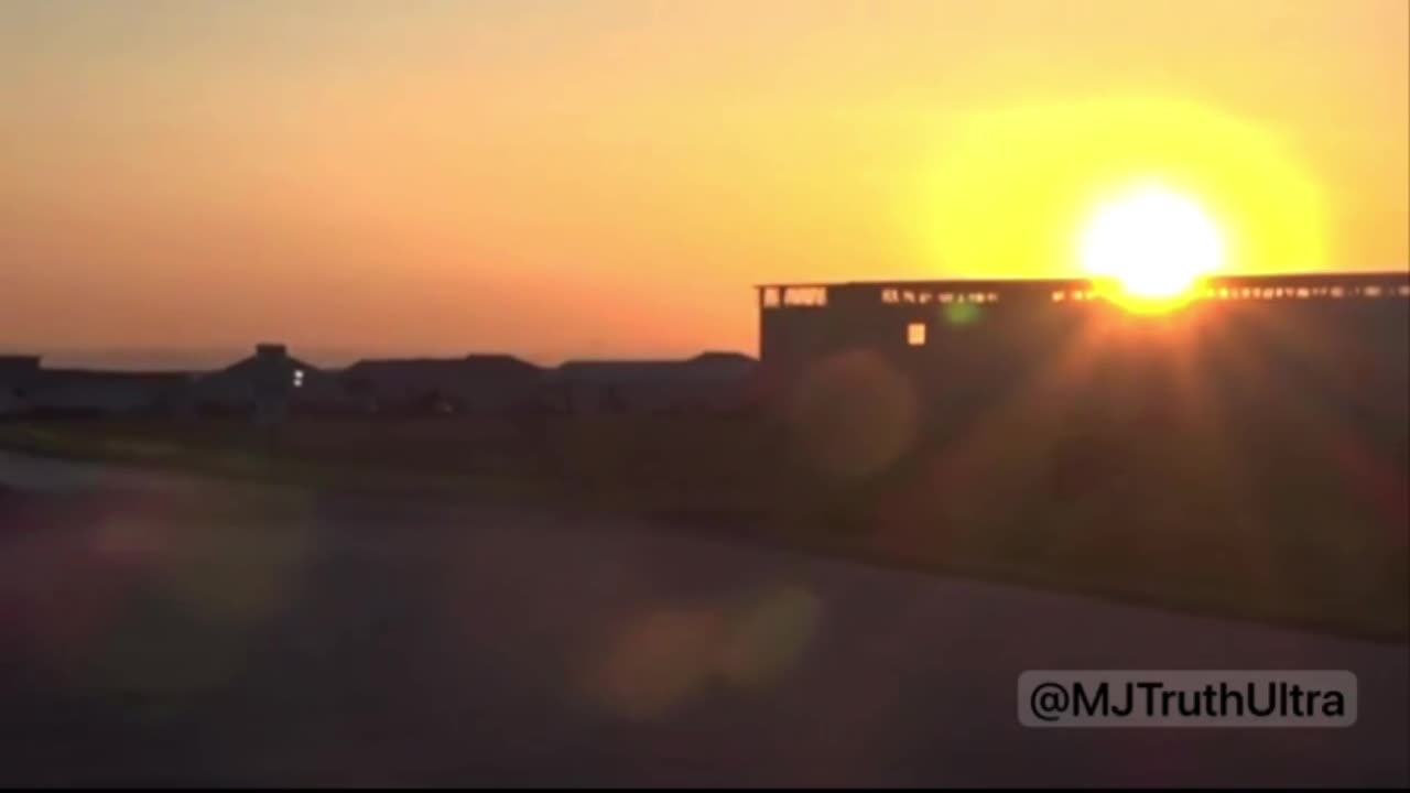 🚨 A Massive Fire at Illinois Farms Kills Millions of Chickens