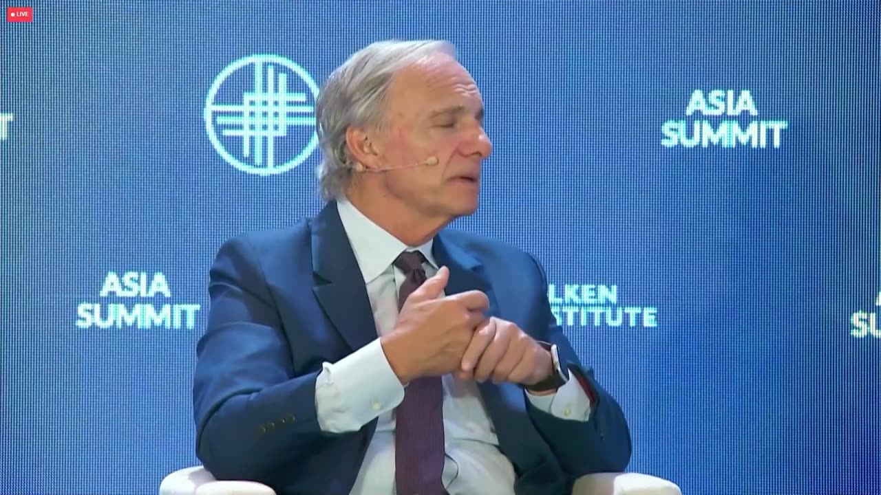 Ray Dalio Says Cash Is Good, Doesn’t Want to Own Debt or Bonds